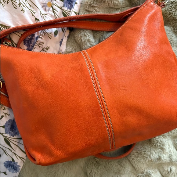 Roots Orange Leather Shoulder Bag - Picture 8 of 11